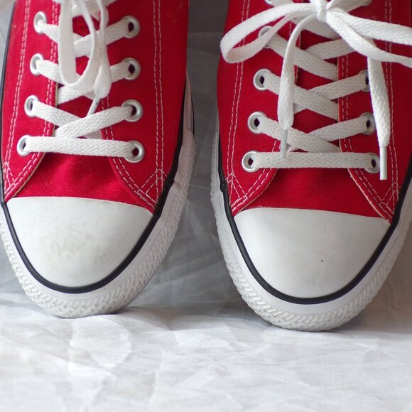 Converse Chuck Taylor All Star Low-Top Sneaker - Red - Picture 2 of 5